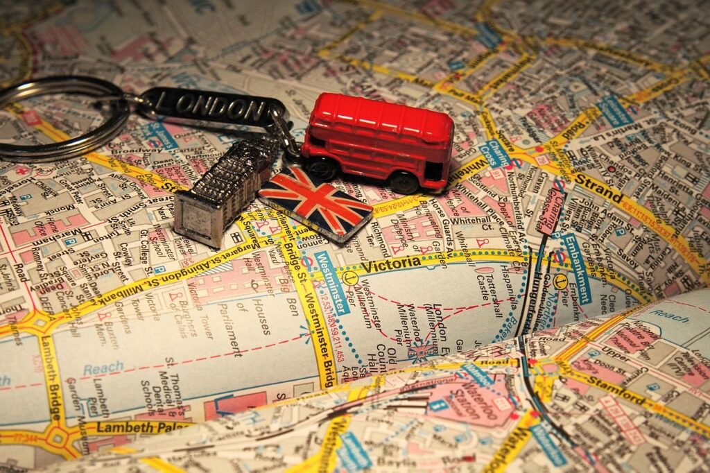 Map showing districts and neighborhoods of London